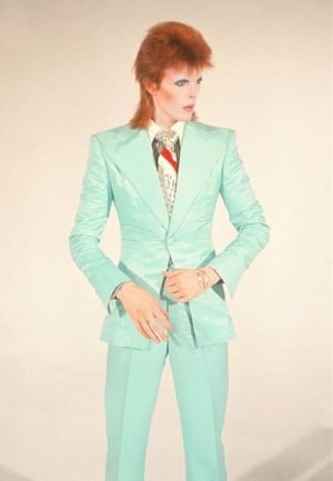 Bowie en traje
