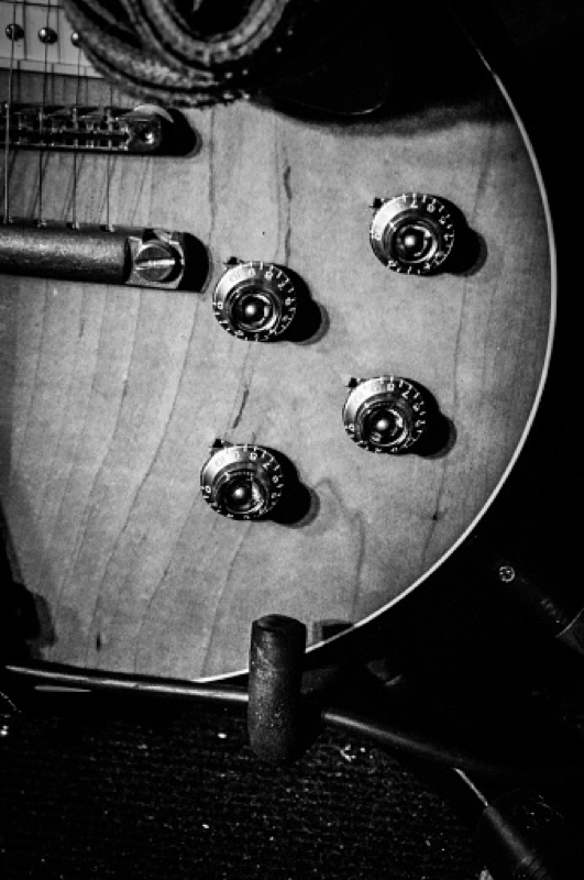 Close-Up Of Old-Fashioned Electric Guitar