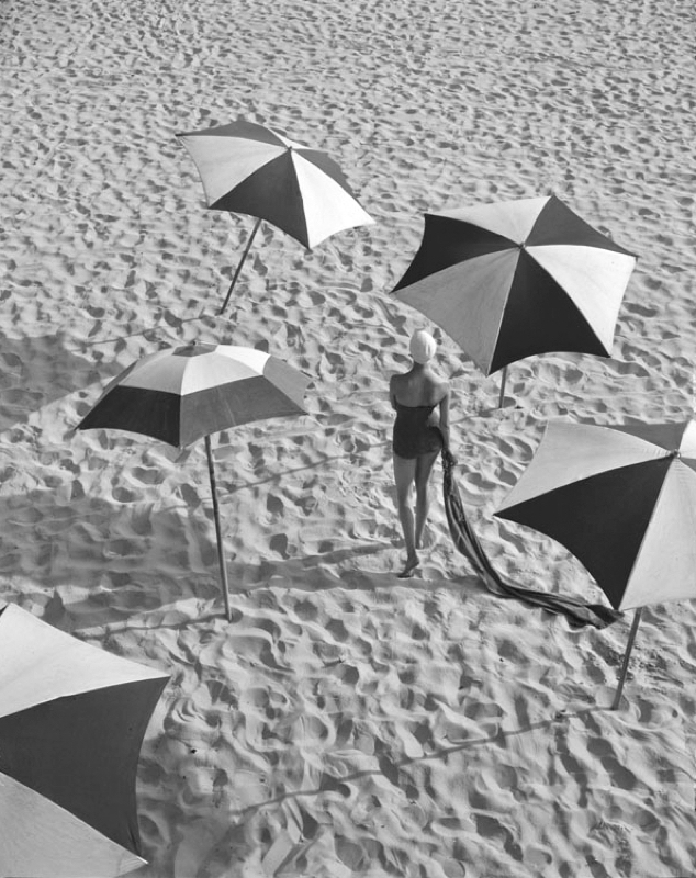 Girl With Parasols