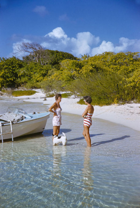 Speedboat At The Mill Reef Club