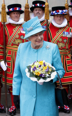 Queen Elizabeth And Beefeaters