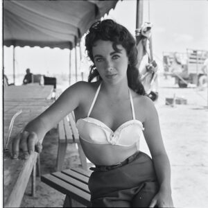 Elizabeth Taylor Behind the Scenes