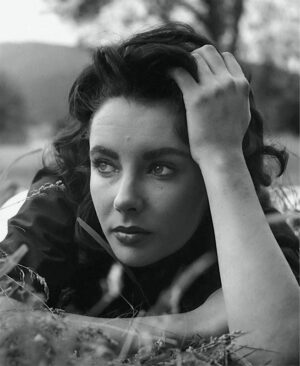 Elizabeth Taylor Up Close in Giant